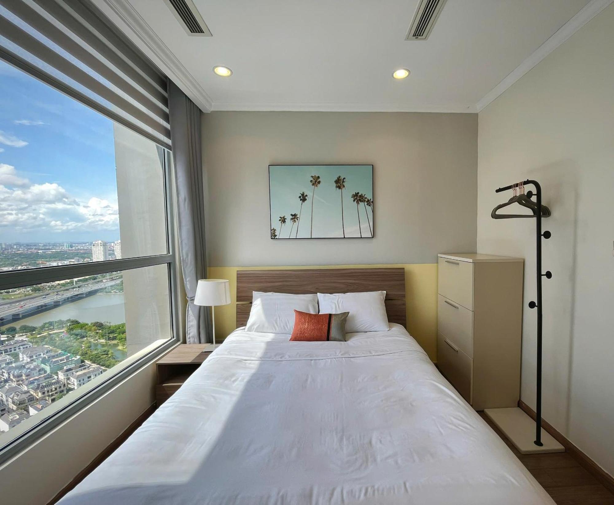 The Landmark Pavilion - Vinhomes Park Apartment *